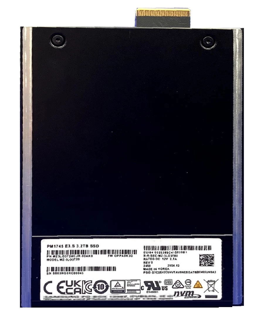 MZ-3LO3T20-A.webp MZ-3LO3T20 - Samsung PM1745 3.2TB PCI Express NVMe E3.S 2.5" SSD - Image 1