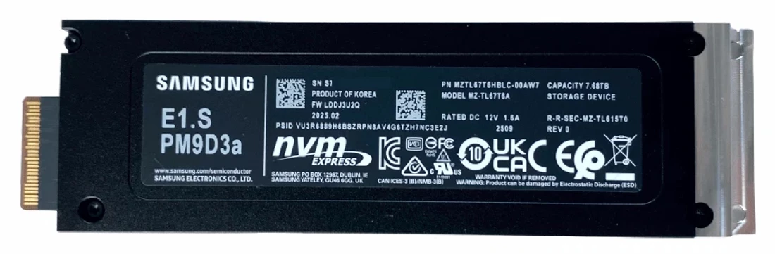MZTL67T6HBLC-00AW7-A.webp MZTL67T6HBLC-00AW7 - Samsung PM9D3a 7.68TB PCIe NVMe 5.0 x4 E1.S SSD - Image 1