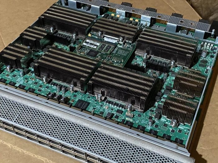 Cisco N9K-X9636Q-R 36x 40 Gigabit Ethernet QSFP+ Line Card Nexus 9500 - Image 2